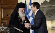 Erzbischof Hieronymos II und Premier Alexis Tsipras. (© picture-alliance/dpa)