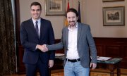 Spanish PM Pedro Sánchez and UP leader Pablo Iglesias.(© picture-alliance/dpa)