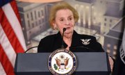 Madeleine Albright in 2017. (© picture alliance/ASSOCIATED PRESS/Sait Serkan Gurbuz)