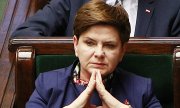 Beata Szydło will travel to Strasbourg to take part in the EU parliament's debate about Poland next week. (© picture-alliance/dpa)
