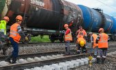 Oil tank wagons on the Trans-Siberian Railway. (© picture alliance / ZUMAPRESS.com / Yevgeny Yepanchintsev)