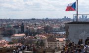 Prag Kalesi'nden tarihi şehrin görüntüsü. (© picture-alliance/dpa)
