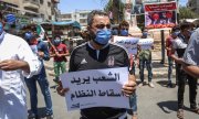 Protests against Russia's and China's vetos in the northern Syrian city of Idlib. (© picture-alliance/dpa)
