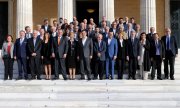 Tsipras's new cabinet.(© picture-alliance/dpa)