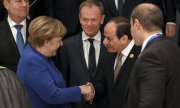 La chancelière allemande Angela Merkel, le président du Conseil européen Donald Tusk et le président égyptien Abdel Fattah Al-Sissi. (© picture-alliance/dpa)