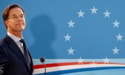 Hollanda Başbakanı Mark Rutte, "Tutumlu Dört" ile daha az mali yardım ve daha çok krediyi başarıyla kabul ettirdi. (© picture-alliance/dpa)
