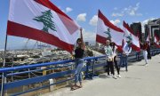 Young people in particular are protesting against the Lebanese government. (© picture-alliance/dpa)