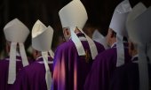 Polish bishops at a mass in 2020. (© picture-alliance/dpa)