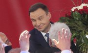 Andrzej Duda worked closely with Lech Kaczyński, who died in a plane crash in 2010. (© picture-alliance/dpa)