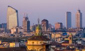 The skyline of Milan, where the Italian stock market is based. (© picture-alliance/dpa)