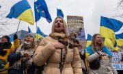 23 Ocak'ta Brüksel'de gerçekleştirilen Ukrayna'ya silah sevkıyatı yanlısı bir gösteri. (© picture alliance / ZUMAPRESS.com / Nicolas Landemard)