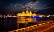 The Hungarian Parliament Building in Budapest. (© picture-alliance/Zoonar/Givaga)
