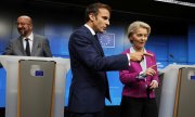 EU-Ratspräsident Michel, Präsident Macron, Kommissionschefin von der Leyen beim EU-Gipfel in Brüssel am 24. Juni 2022. (© picture alliance/ASSOCIATED PRESS/Olivier Matthys)