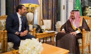 L'ex-Premier ministre libanais Saad Hariri (à gauche) avec le roi saoudien Salmane. (© picture-alliance/dpa)