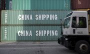 Çin menşeli konteynerler, ABD'nin Georgia eyaletindeki Savannah limanında. (© picture-alliance/dpa)