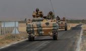 Des chars de l'armée turque dans la zone frontalière turco-syrienne. (© picture-alliance/dpa)