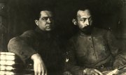 Feliks Dserschinski (rechts, mit einem Unbekannten) war von 1917 bis 1922 Tscheka-Chef (© picture-alliance/dpa)