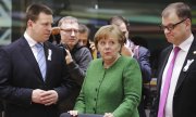 Les chefs de gouvernement estonien, allemand et finlandais lors du sommet européen. (© picture-alliance/dpa)