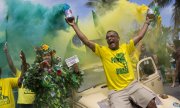 Bolsonaro supporters celebrate in Rio de Janeiro. (© picture-alliance/dpa)