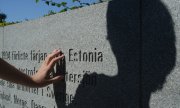 Stockholm'de Estonia faciasının kurbanları için hazırlanmış anıt. (© picture-alliance/dpa)