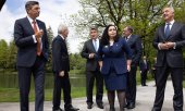 Promenade au parc du château de Brdo pendant le dixième sommet des Balkans occidentaux. (© picture-alliance/Luka Dakskobler)