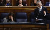 Fernando Grande-Marlaska interrogé sur la question, le 30 novembre, au Parlement espagnol. (© picture alliance/EPA/J.C. HIDALGO)
