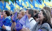 Ukrainians at a concert celebrating visa-free travel on 10 June 2017. (© picture-alliance/dpa)