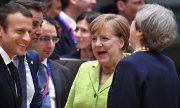 Emmanuel Macron, Xavier Bettel, Angela Merkel et Theresa May lors du sommet européen, le 22 juin 2017 (© picture-alliance/dpa)