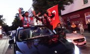 Motorcade in Hamburg after Erdoğan's election victory. (© picture-alliance/dpa)