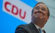 A l'issue de plus de six heures de débats au sein du comité exécutif de la CDU, Armin Laschet l'a remporté face à Markus Söder par 21 voix contre 9. (© picture-alliance/Michael Kappeler)