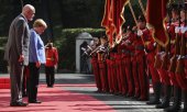 Angela Merkel et son homologue albanais Edi Rama, à Tirana. (© picture-alliance/AP/Franc Zhurda)