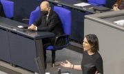 Wirken in der Außenpolitik manchmal uneinig: Kanzler Scholz und Außenministerin Baerbock. (© picture alliance / photothek  Thomas Imo)