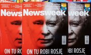 Die Porträts von Wladimir Putin und Jarosław Kaczyński sind auf dem Cover der Ausgabe 32/2019 von Newsweek Polska zu einem Gesicht vereint. (© picture alliance/NurPhoto/Beata Zawrzel)