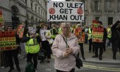 Protest vor der Downing Street am 29. August. (© picture alliance / ASSOCIATED PRESS / Kin Cheung)