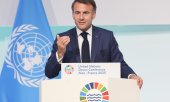 Der Gastgeber der UN-Ozeankonferenz in Nizza, Frankreichs Präsident Emmanuel Macron. (© picture-alliance/dpa/MAXPPP  Sebastien Botella)