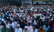 Madrid'de kamuya ait bir spor sahasında gerçekleşen Kurban Bayramı etkinliği, Haziran 2025. (© picture alliance/ZUMAPRESS.com/David Canales)