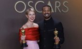 Beste Schauspielerin Jessie Buckley und bester Schauspieler Michael B. Jordan. (© picture alliance / ZUMAPRESS.com / Burt Harris)