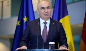 Romania's Prime Minister Ilie Bolojan. (© picture alliance / ASSOCIATED PRESS / Ebrahim Noroozi)