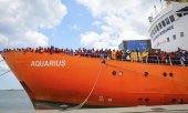 The rescue ship Aquarius in late May. (© picture-alliance/dpa)