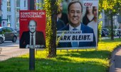 Ещё два месяца назад расклад сил был совсем иным: ХДС/ХСС мог рассчитывать на 28 процентов голосов, а СДПГ - всего лишь на 15. (© picture-alliance/Гольдманн)