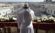 Trotz anhaltendem Mitgliederschwund gilt die römisch-katholische Kirche als größte religiöse Institution der Erde.  (© picture alliance / dpa / Osservatore Romano / Handout)