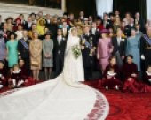 Archivbild: Europas königliche Familien vereint bei Willem-Alexanders Hochzeit 2002. (© picture-alliance / ANP / ANP)