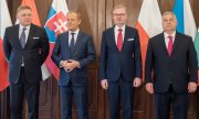 Robert Fico, Donald Tusk, Petr Fiala and Viktor Orbán (l to r) met in Prague on 27 February. (© picture alliance / Sipa USA / SOPA Images)