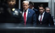 Donald Trump leaving court on 15 April in New York. (© picture alliance/ASSOCIATED PRESS/Jabin Botsford)