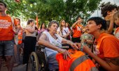 Maricarmen Abascal, entourée de manifestants. (© picture-alliance/NurPhoto/Francesco Militello Mirto)