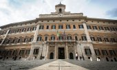 Palazzo Montecitorio: seat of the Italian parliament. (© picture-alliance/dpa)