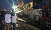 Sea-Watch 3, 29 Haziran sabahı Lampedusa limanına yanaşırken. (© picture-alliance/dpa)