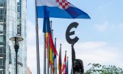 Перед зданием Европейского парламента в Брюсселе. (© picture-alliance/dpa)