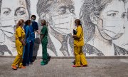 Inauguration of an artwork on the wall of São João Hospital in Porto on 19 Juni 2020. (© picture-alliance/dpa)