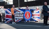 Birlikten yana olanlar Londra'da Kuzey İrlanda Protokolü'nü protesto ederken (9 Ekim 2021). (© picture alliance/NurPhoto/Wiktor Szymanowicz)